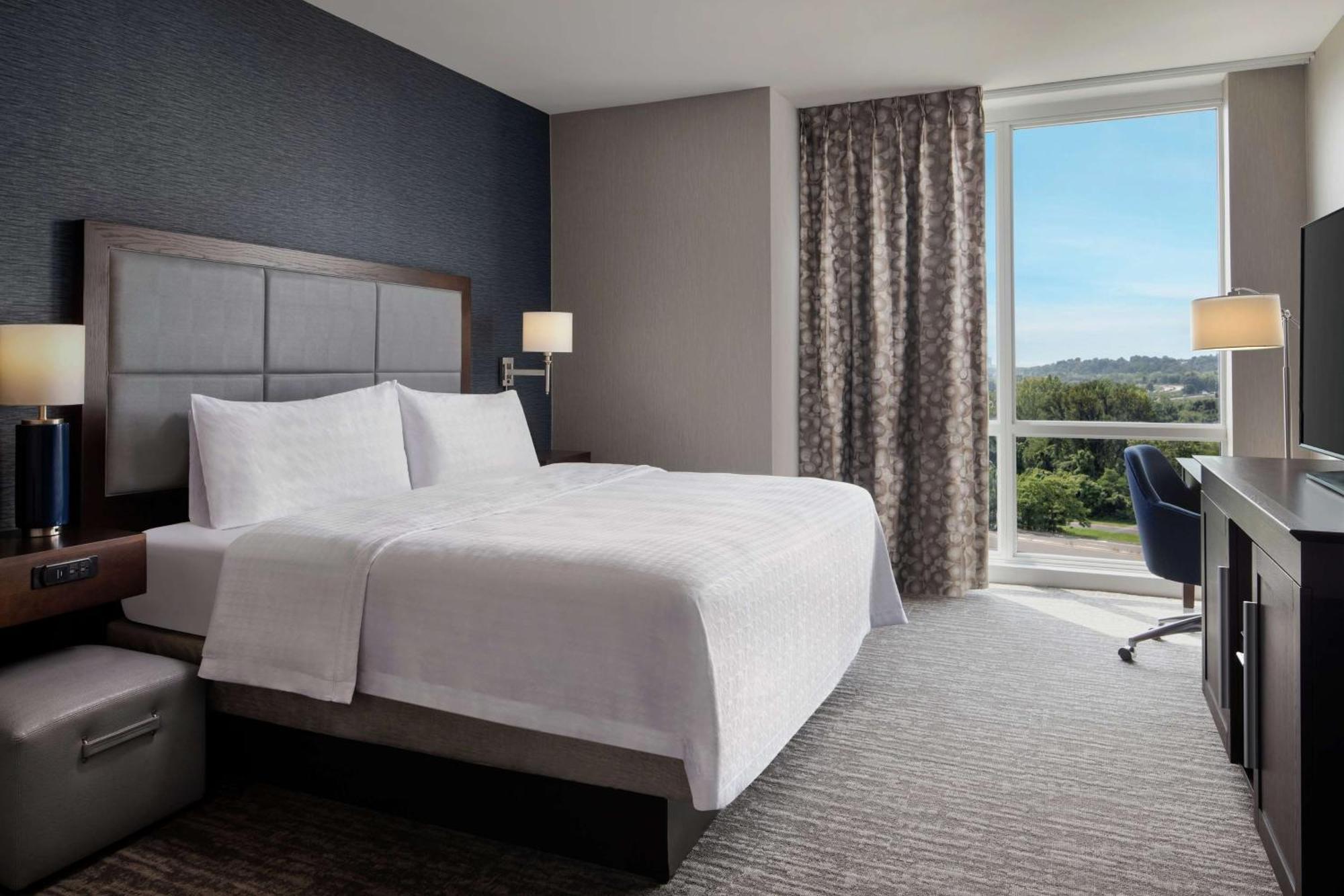 Hampton Inn & Suites Teaneck/Glenpointe Luaran gambar