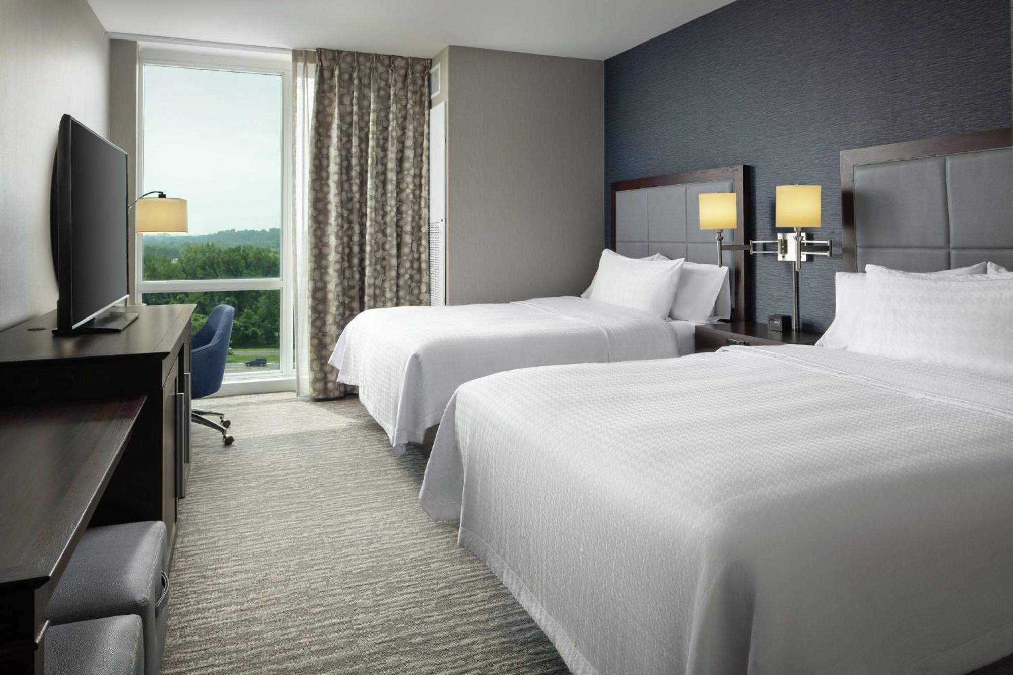 Hampton Inn & Suites Teaneck/Glenpointe Luaran gambar