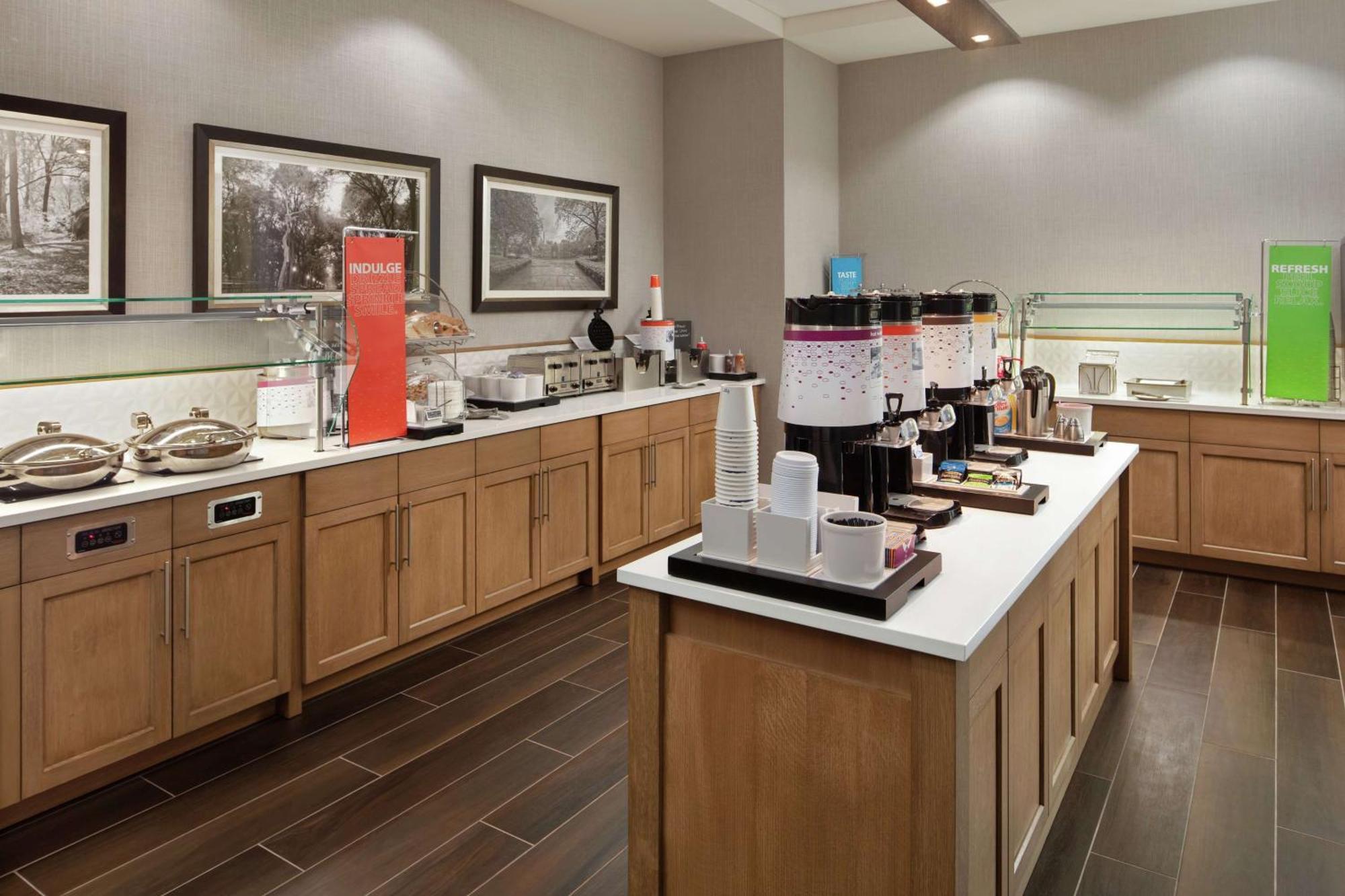 Hampton Inn & Suites Teaneck/Glenpointe Luaran gambar