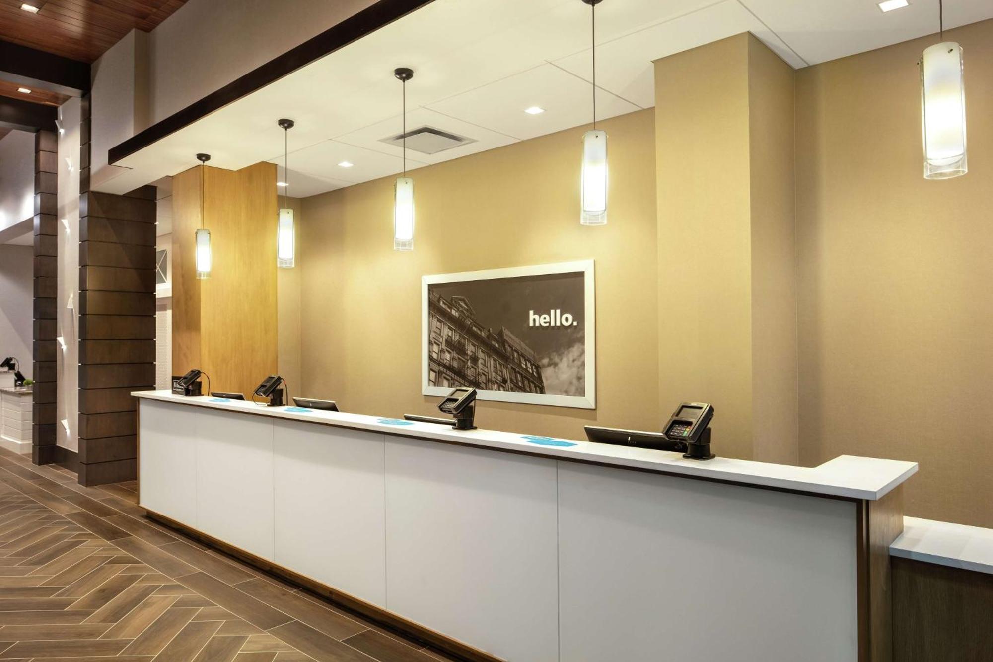 Hampton Inn & Suites Teaneck/Glenpointe Luaran gambar
